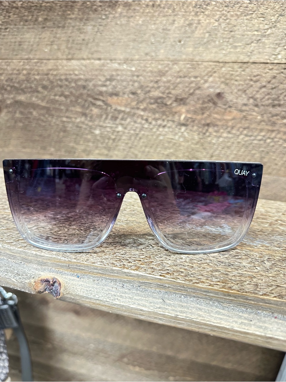 Quay Australia Jaded Oversized Shield Sunglasses Clear Frame Gradient Lens - Picture 3 of 8